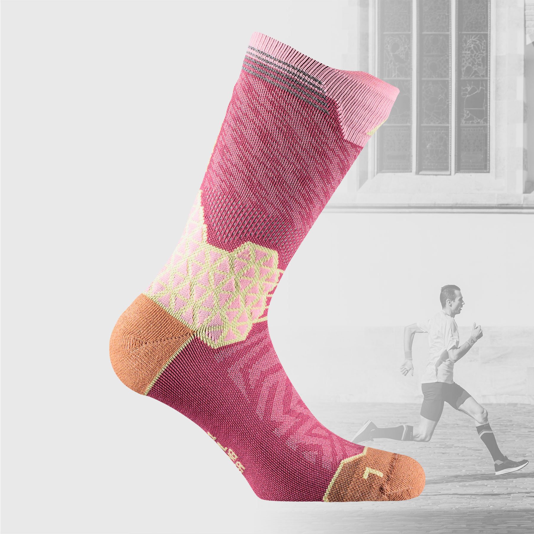 Puma Rose-Trail running socks with copper technology and light compression